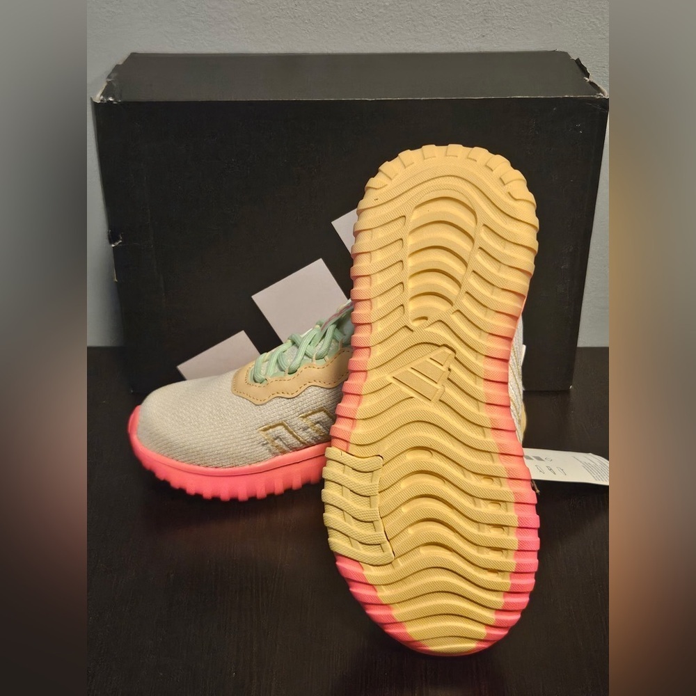 Adidas Kids Kaptir Flow 2.0 Shoes in Cream and Pink size 13K - Picture 9 of 10